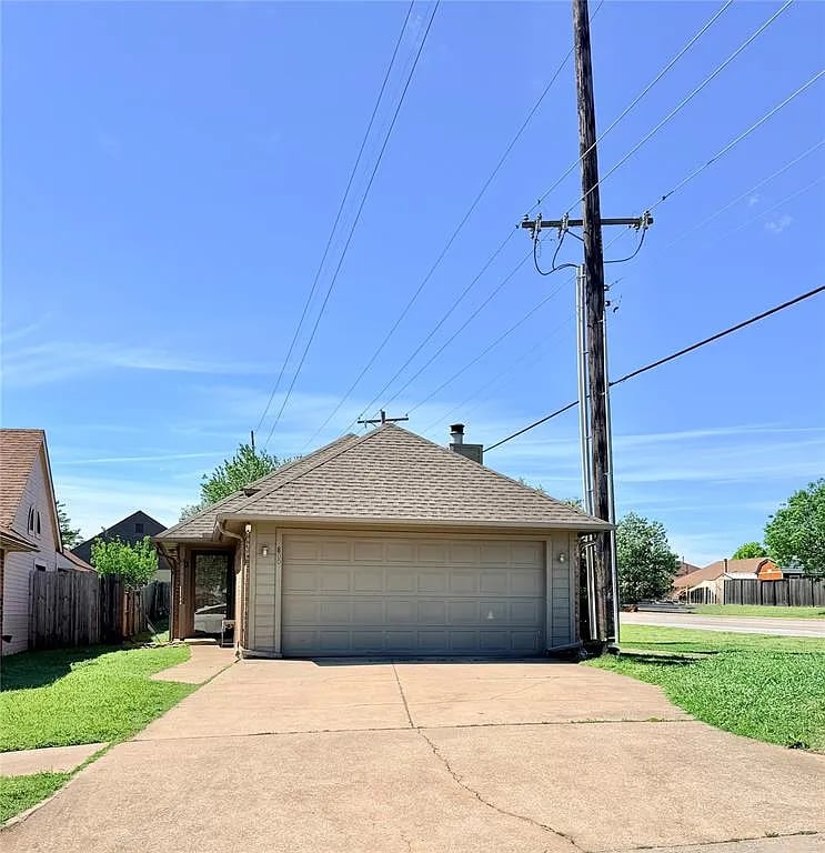 800 Northeast 17th Court
