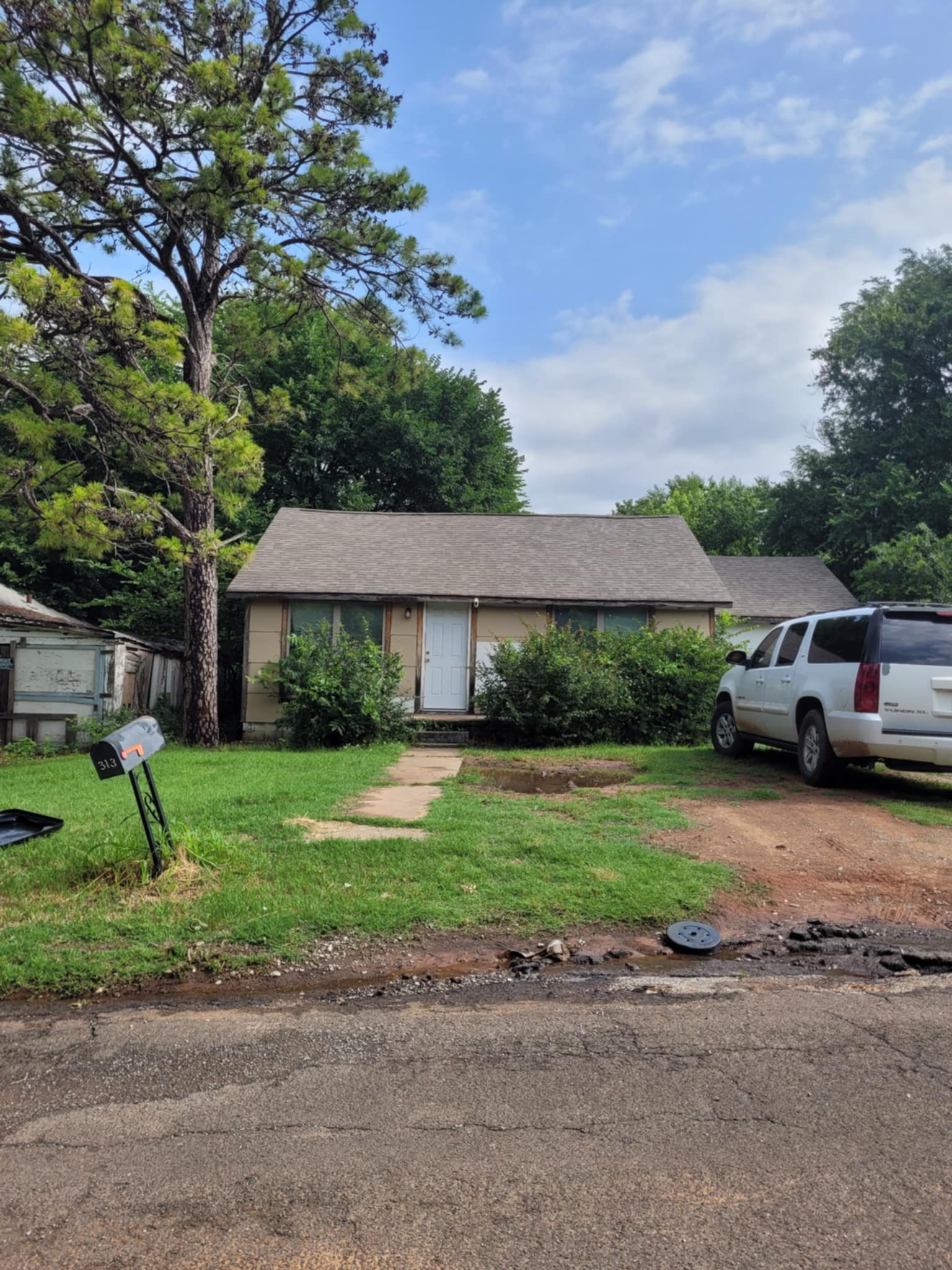 313 West Maple Avenue