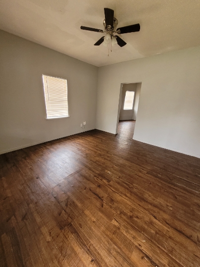 1009-B W. Mulberry Ave.